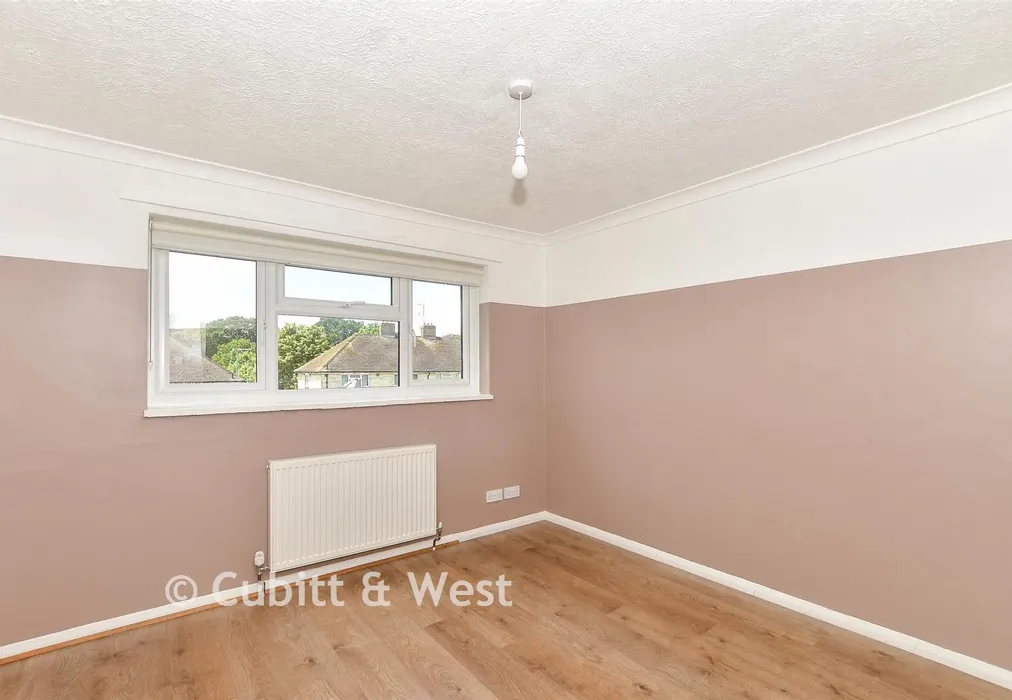 Bedroom 2 - Blackwell Farm Road, East Grinstead, West Sussex - Wards of Kent