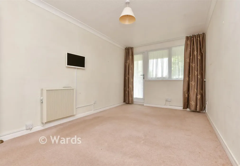 Bedroom 1 - Lyell Road, Birchington, Kent - Wards of Kent