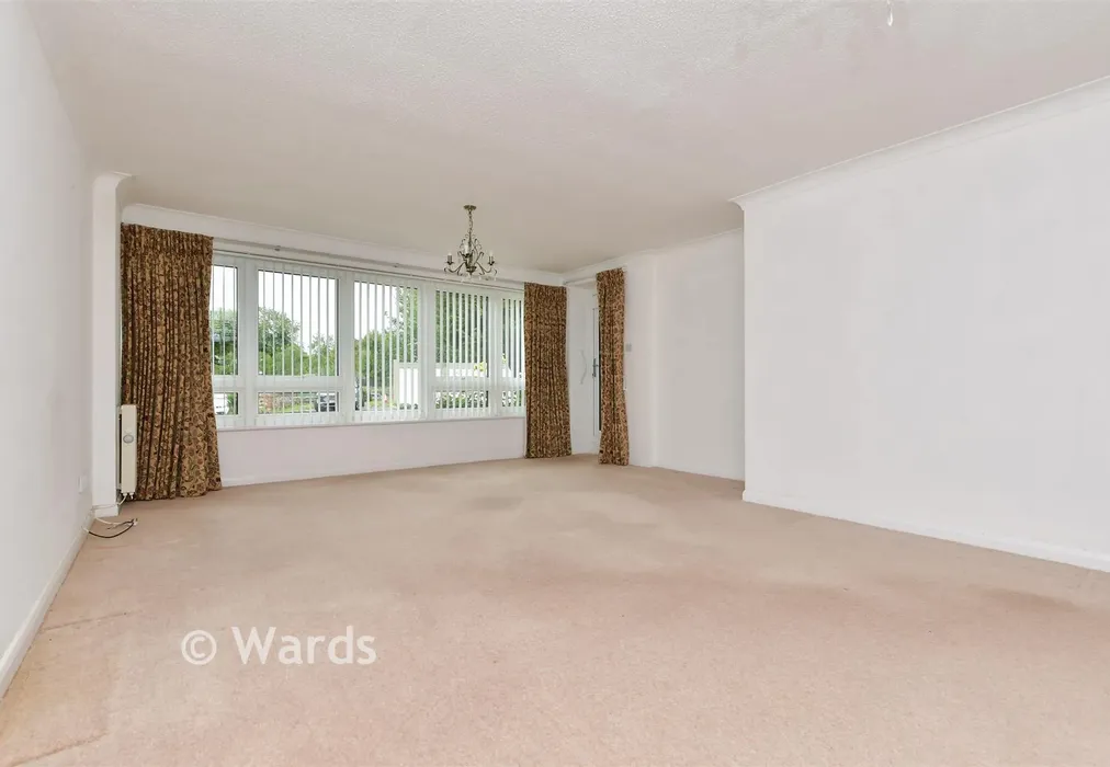 Lounge/Diner - Lyell Road, Birchington, Kent - Wards of Kent