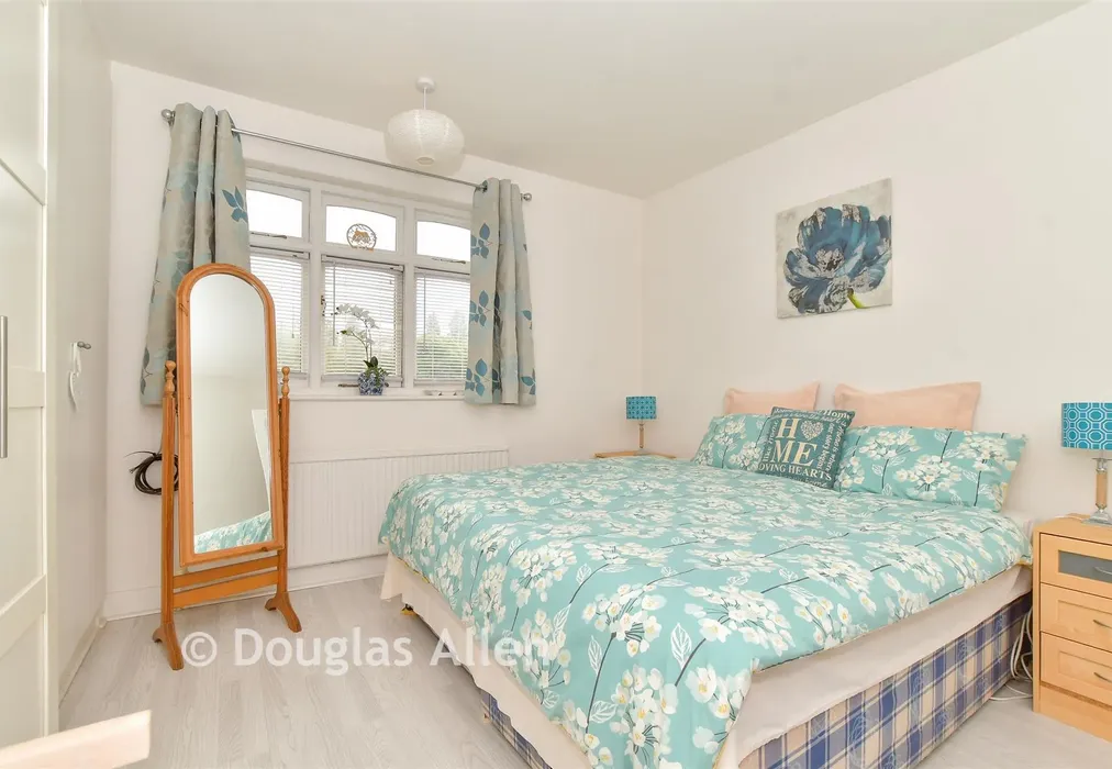 Bedroom 2 - Globe Road, Hornchurch, Essex - Wards of Kent