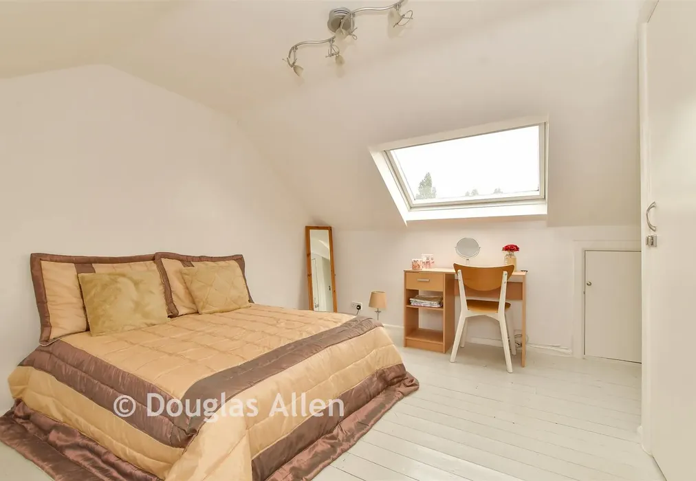 Bedroom 3 - Globe Road, Hornchurch, Essex - Wards of Kent