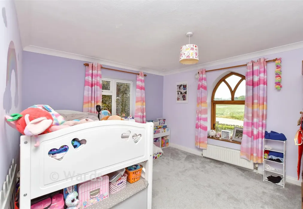 Bedroom 2 - London Road, Faversham, Kent - Wards of Kent