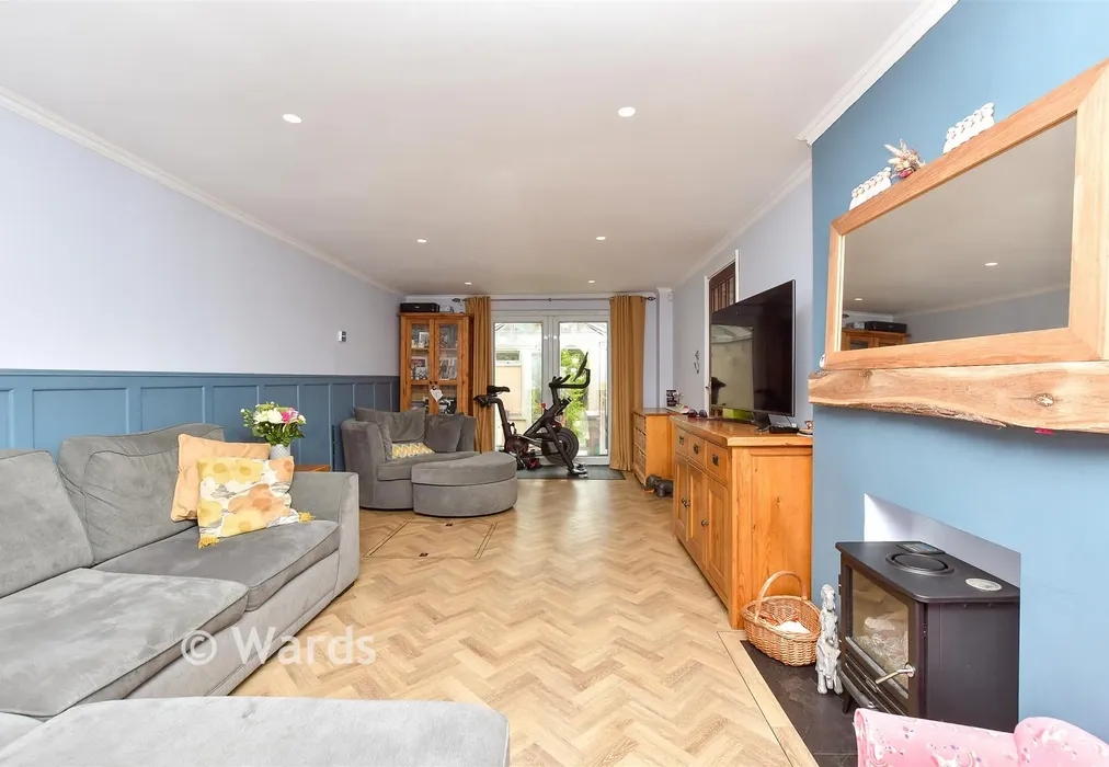 Lounge/Diner - London Road, Faversham, Kent - Wards of Kent