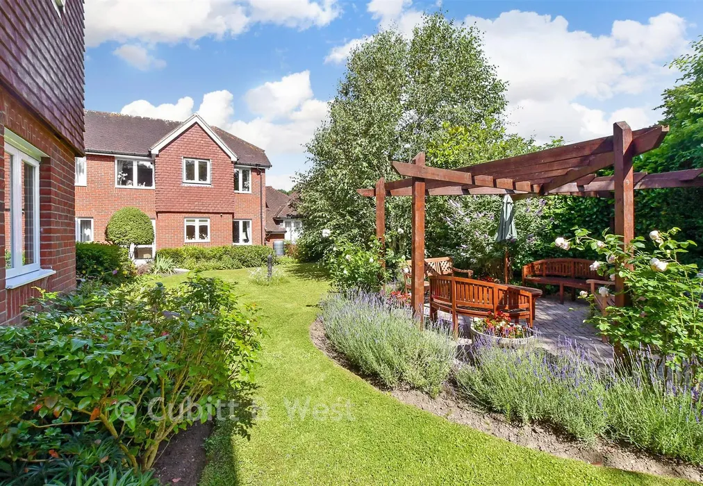 Communal Gardens - Station Road, Petworth, West Sussex - Wards of Kent