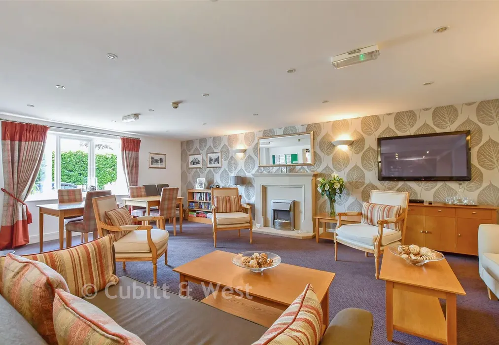 Communal Lounge - Station Road, Petworth, West Sussex - Wards of Kent