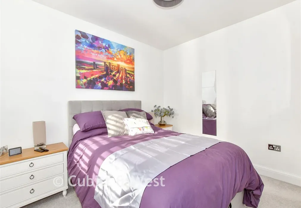 Bedroom 1 - Hazel Close, Walberton, Arundel, West Sussex - Wards of Kent