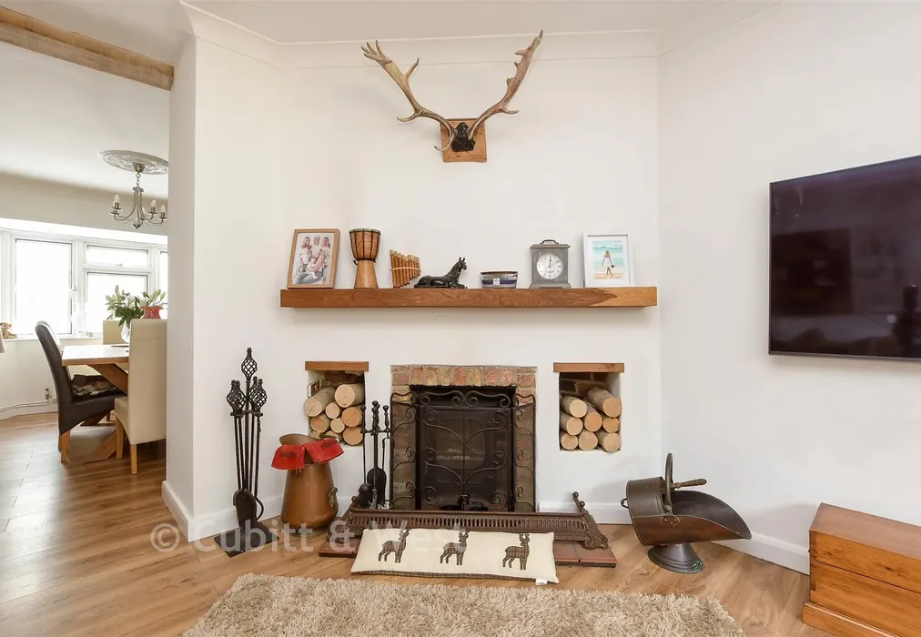 Internal Feature - Smallfield Road, Horley, Surrey - Wards of Kent