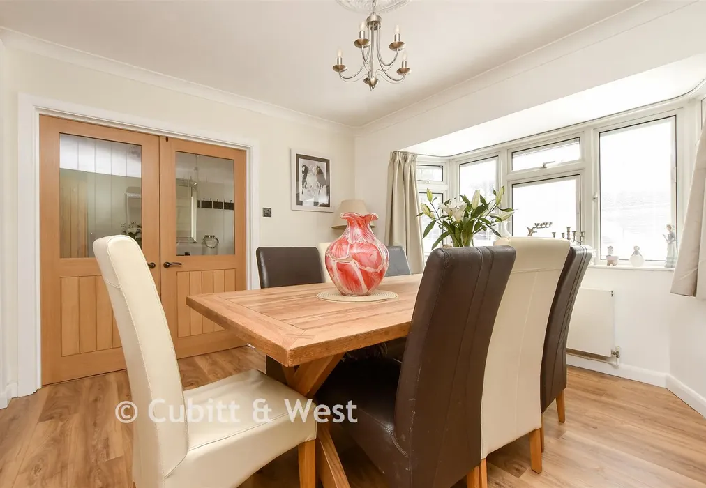 Dining Area - Smallfield Road, Horley, Surrey - Wards of Kent