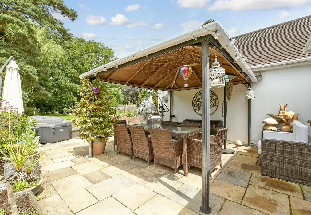Patio / Decking - Smallfield Road, Horley, Surrey - Wards of Kent