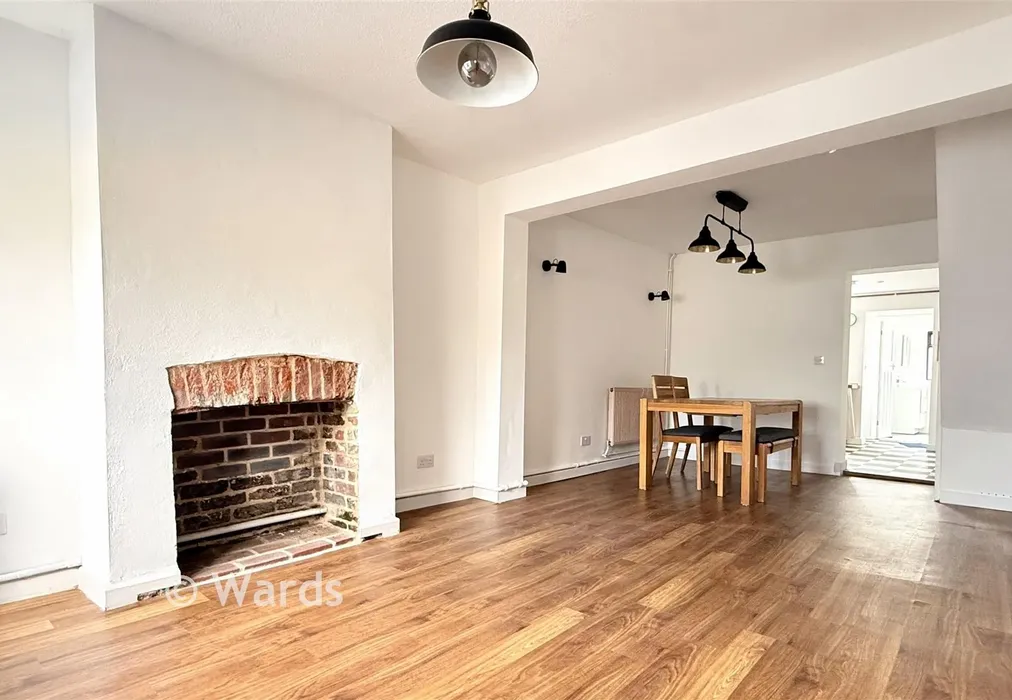 Lounge - Essex Street, Whitstable, Kent - Wards of Kent