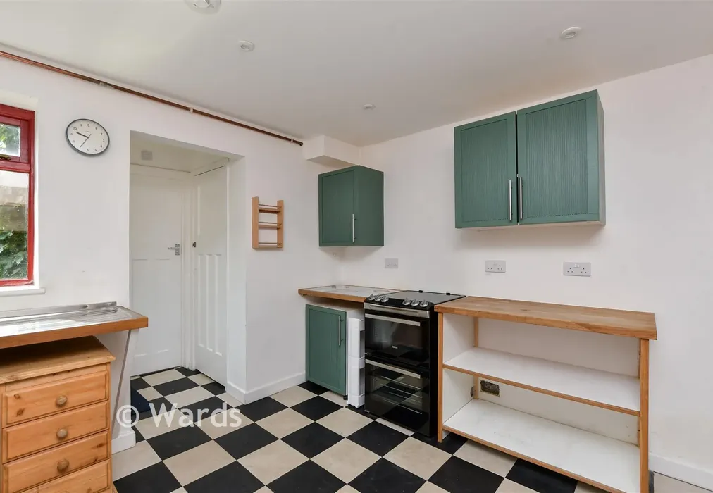 Kitchen - Essex Street, Whitstable, Kent - Wards of Kent
