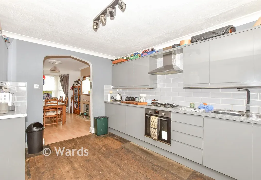 Kitchen - London Road, Dover, Kent - Wards of Kent