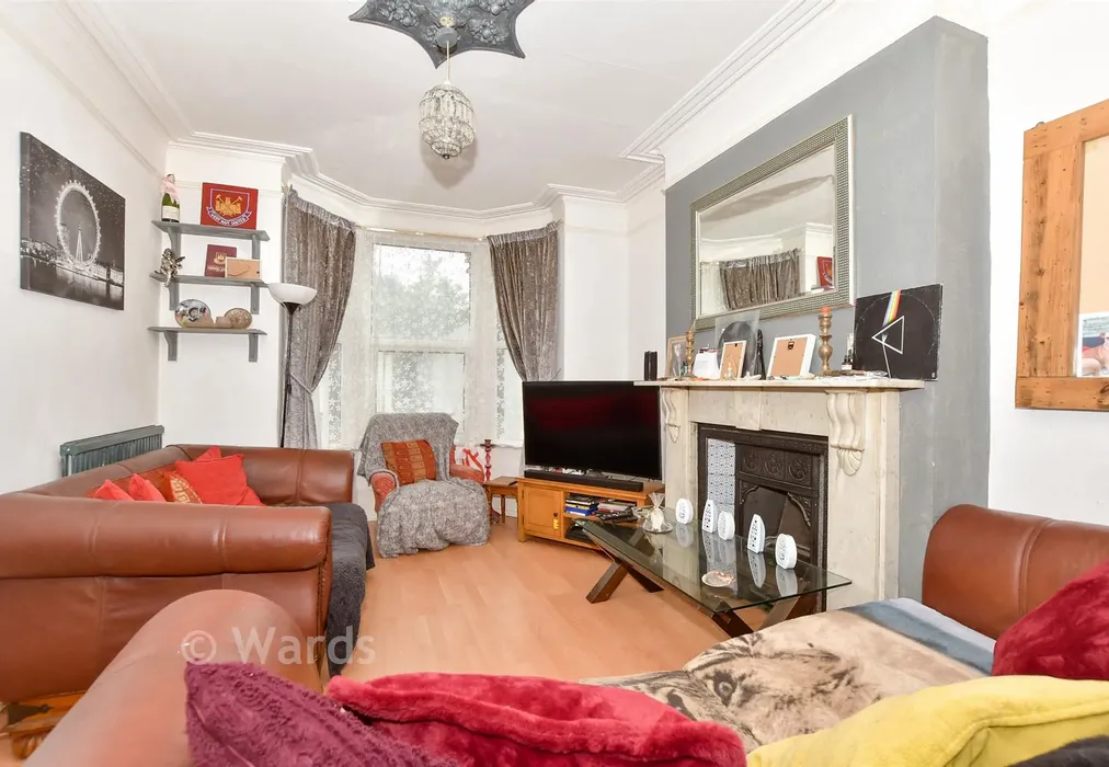 Lounge - London Road, Dover, Kent - Wards of Kent