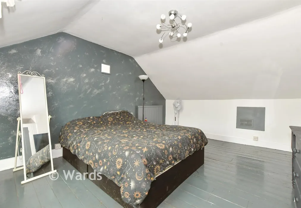 Bedroom 2 - London Road, Dover, Kent - Wards of Kent