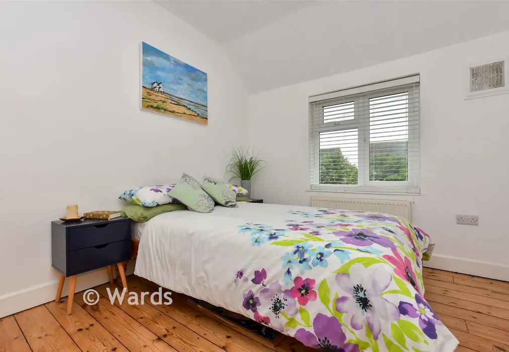 Bedroom 2 - Victoria Road, Broadstairs, Kent - Wards of Kent
