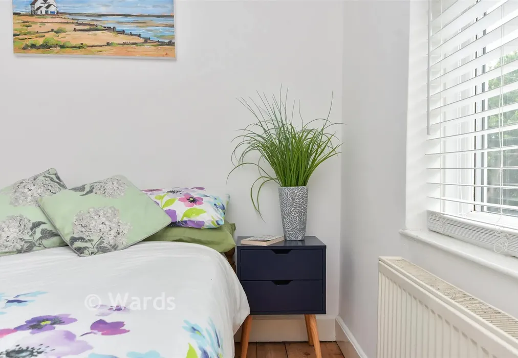 Bedroom 2 - Victoria Road, Broadstairs, Kent - Wards of Kent