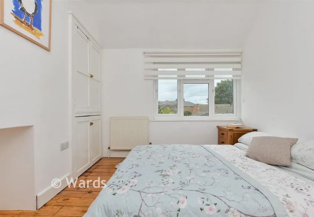 Bedroom 1 - Victoria Road, Broadstairs, Kent - Wards of Kent