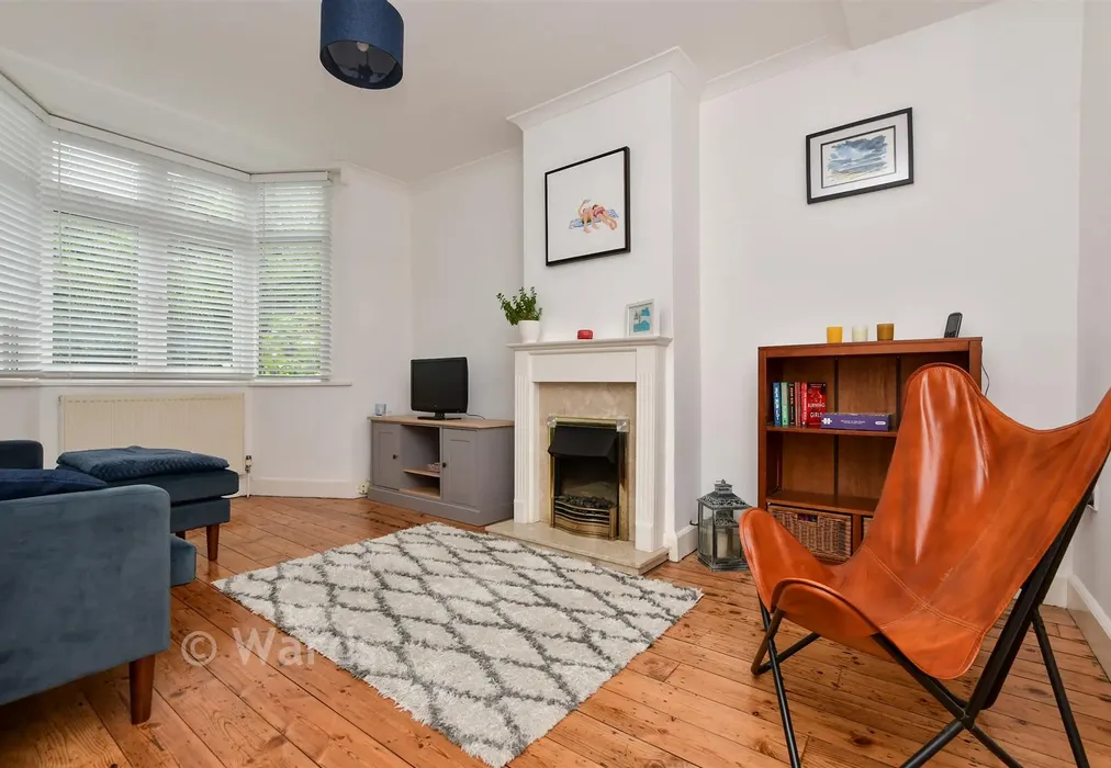 Lounge - Victoria Road, Broadstairs, Kent - Wards of Kent