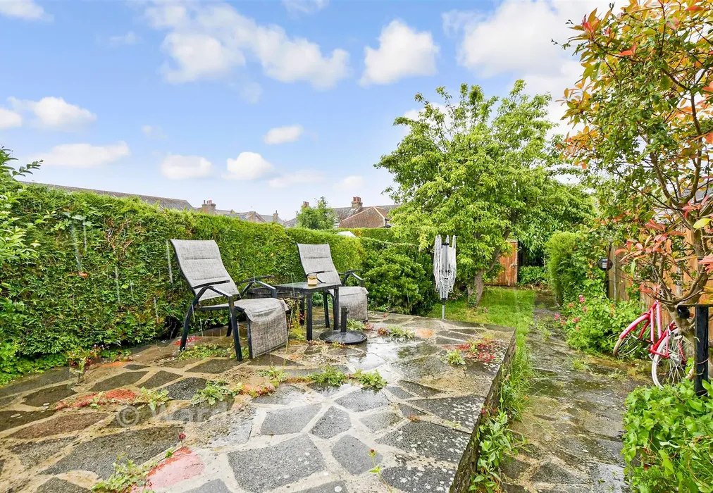 Rear Garden - Victoria Road, Broadstairs, Kent - Wards of Kent