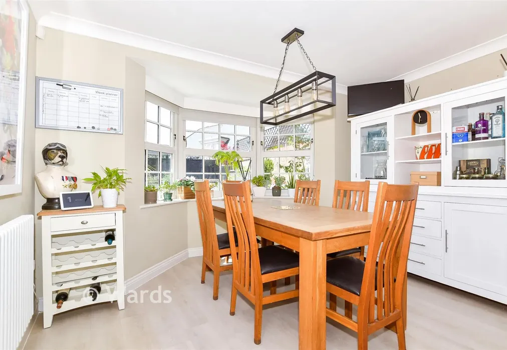 Kitchen/Diner - Tower View, Kings Hill, Kent - Wards of Kent