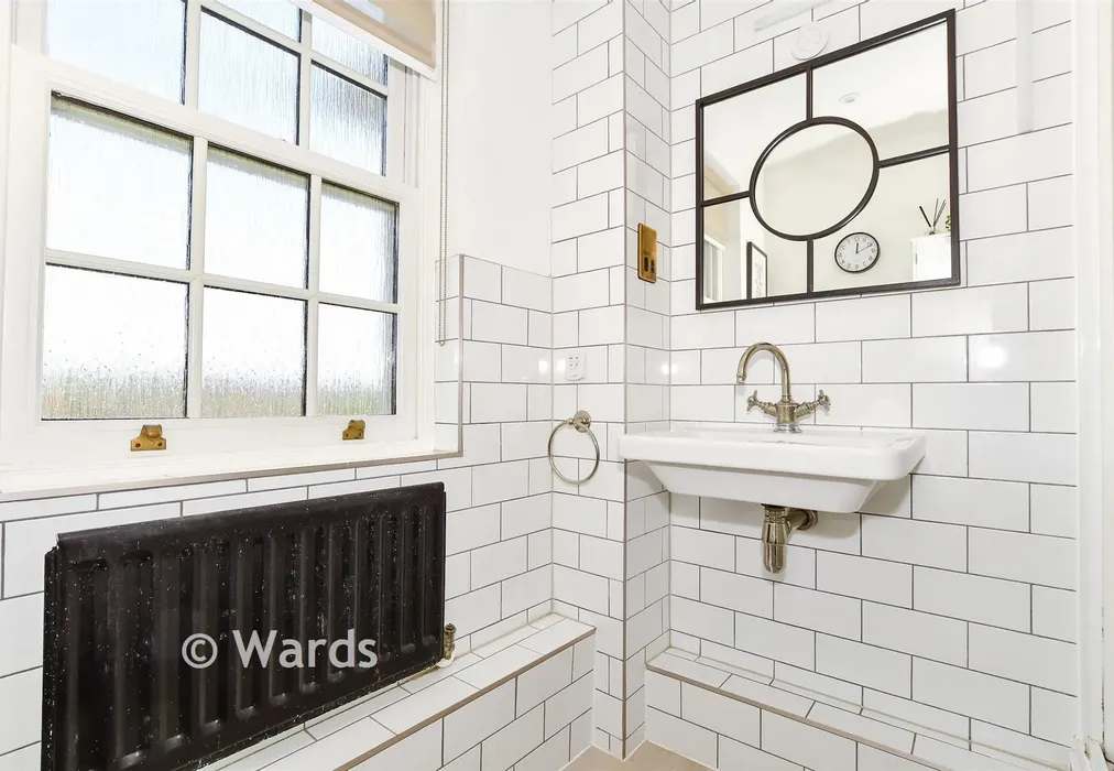 Shower Room - Tower View, Kings Hill, Kent - Wards of Kent