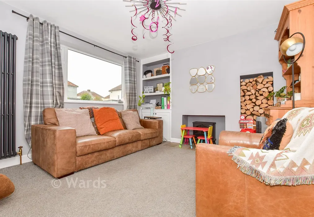 Lounge - Celtic Road, Deal, Kent - Wards of Kent