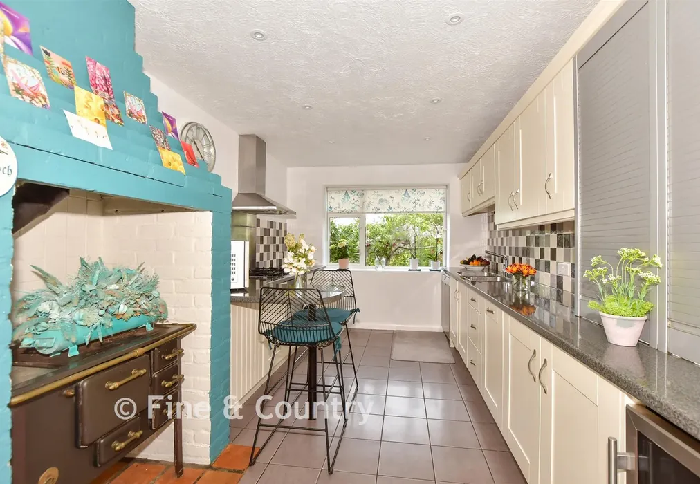 Kitchen - Lighthouse Road, St. Margaret's Bay, Kent - Wards of Kent