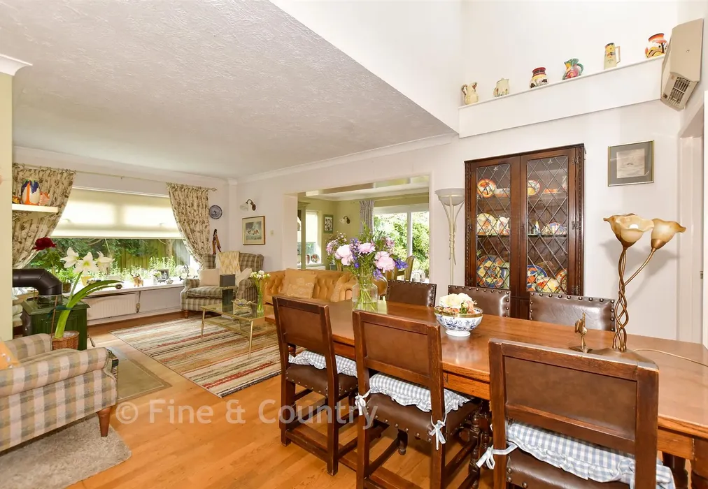 Living Area - Lighthouse Road, St. Margaret's Bay, Kent - Wards of Kent