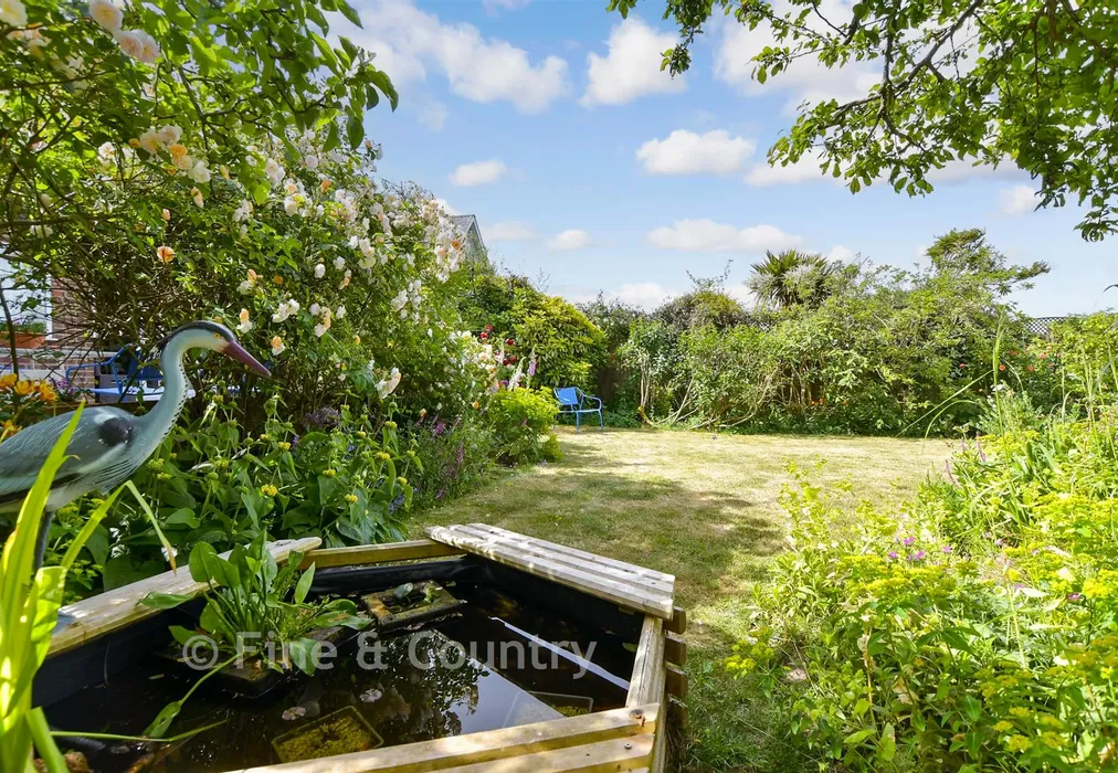 External Lifestyle Photograph - Lighthouse Road, St. Margaret's Bay, Kent - Wards of Kent