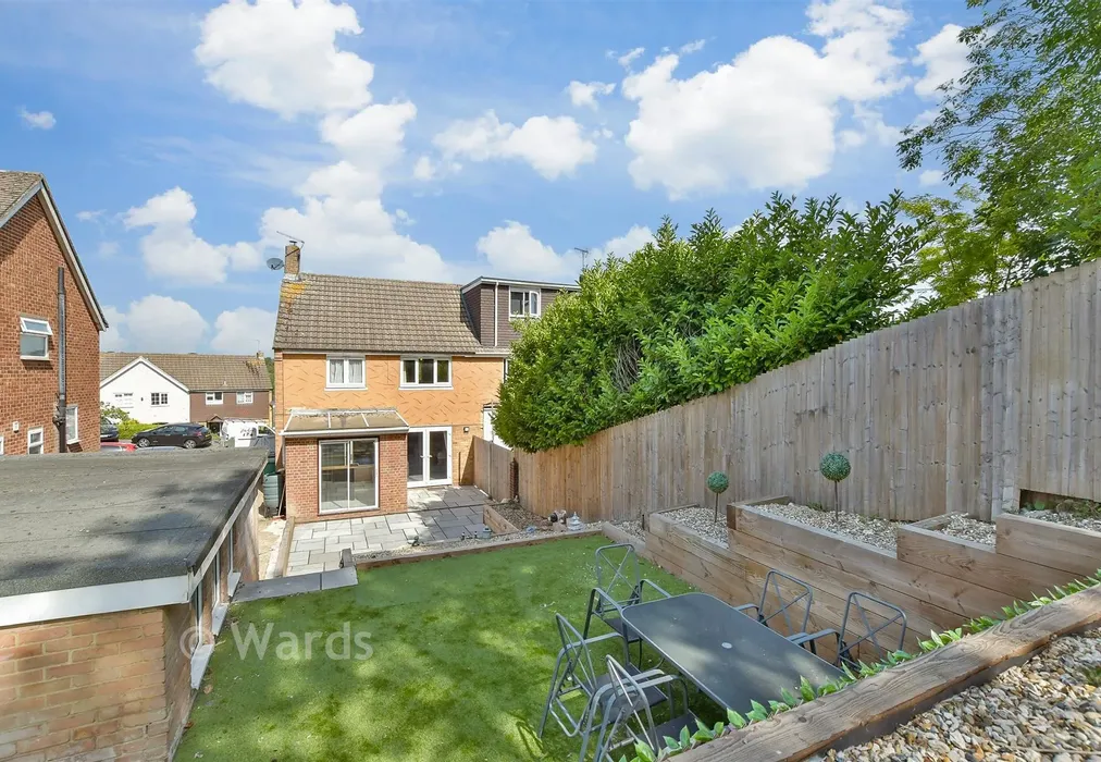 Rear Garden - Walnut Close, Chatham, Kent - Wards of Kent