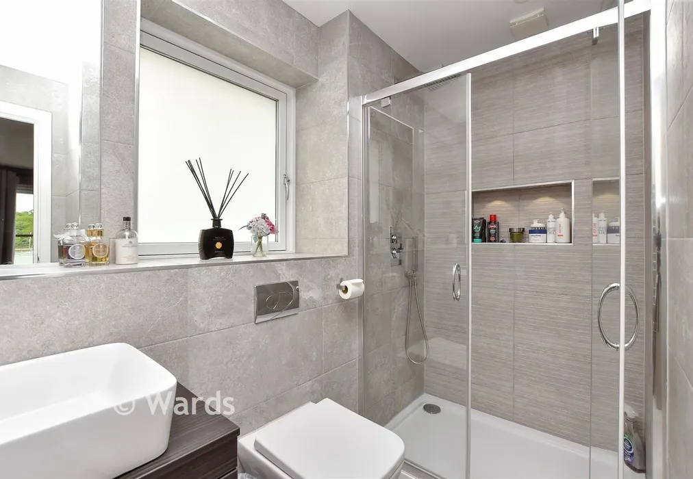 En-Suite Shower Room - Little Victory Mount, Chatham, Kent - Wards of Kent