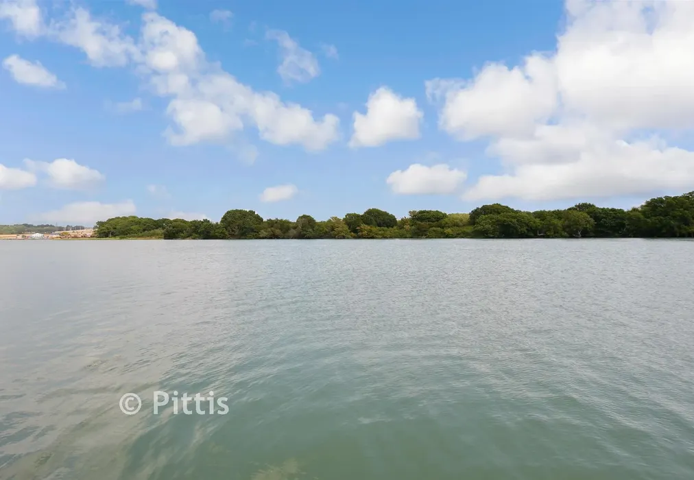 Local 4 - Evergreen Way, Camp Hill, Isle of Wight - Wards of Kent
