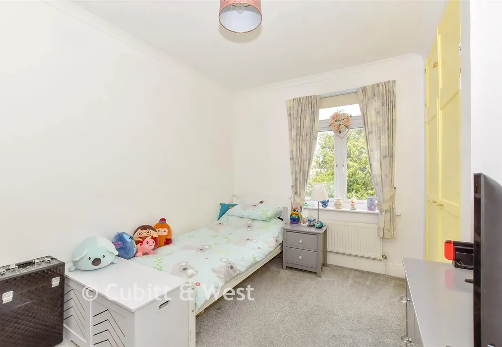 Bedroom 2 - Stubbington Avenue, Portsmouth, Hampshire - Wards of Kent