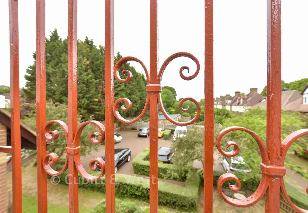 Internal Feature - Devonshire Road, Sutton, Surrey - Wards of Kent