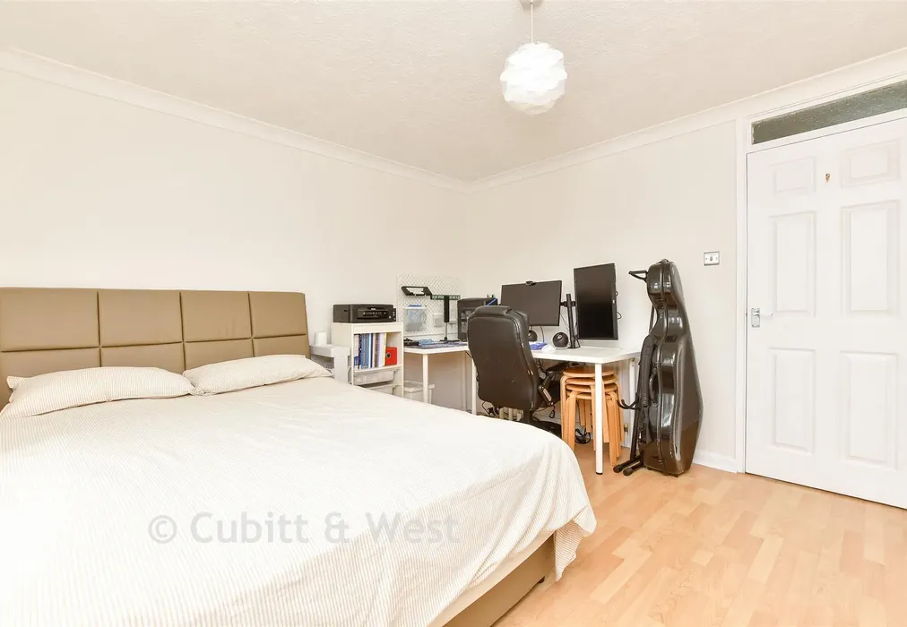 Bedroom - Devonshire Road, Sutton, Surrey - Wards of Kent