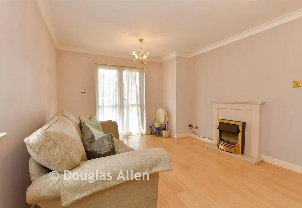 Lounge - Forest View, Chingford - Wards of Kent