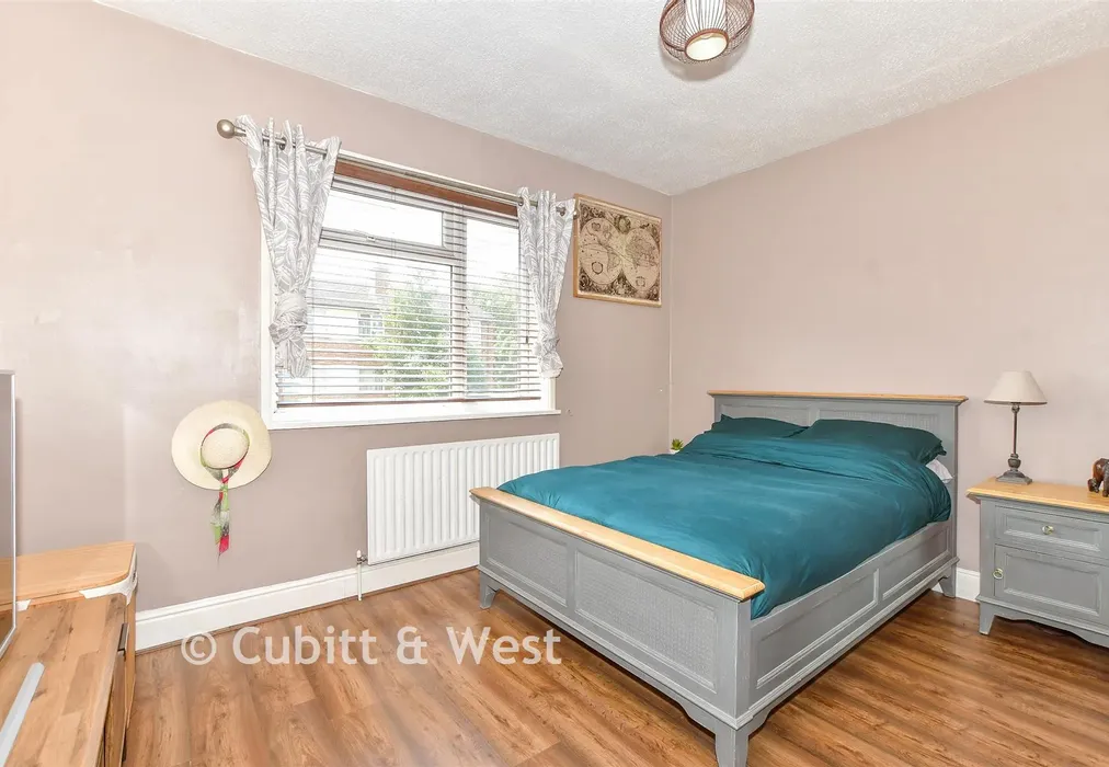 Bedroom 1 - Jervis Road, Portsmouth, Hampshire - Wards of Kent