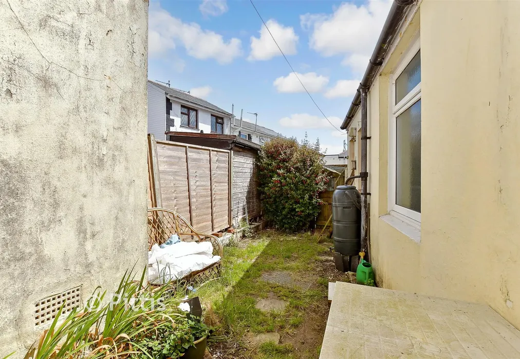 Rear Garden - Wilkes Road, Sandown, Isle of Wight - Wards of Kent