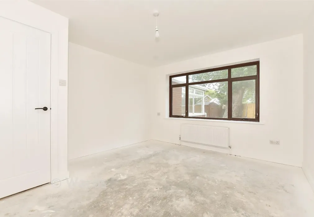 Family Room - Dymchurch Road, St. Mary's Bay, Kent - Wards of Kent