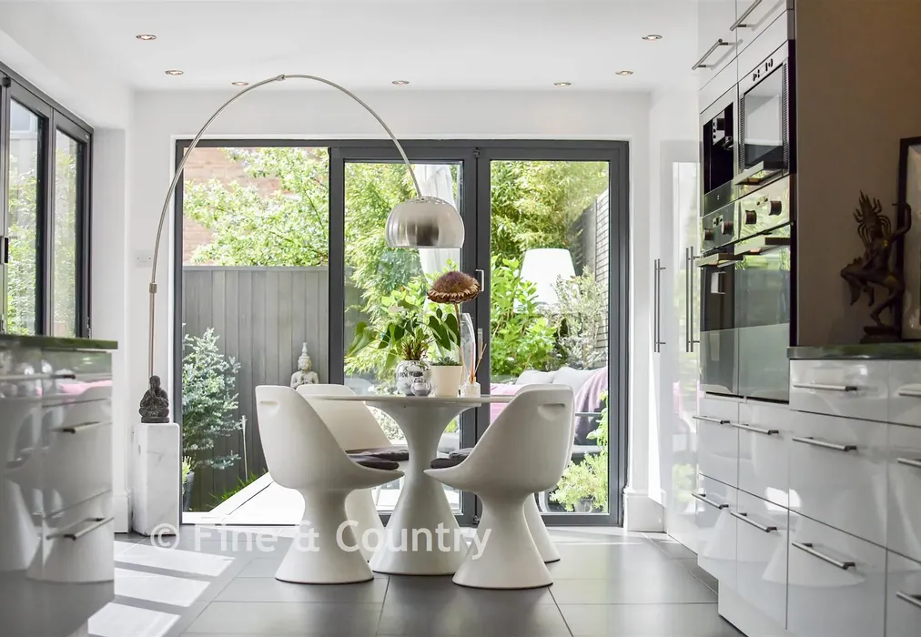 Internal Lifestyle Photograph - Brockenhurst Road, Ramsgate, Kent - Wards of Kent
