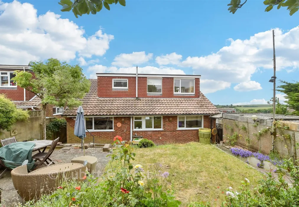 Rear Garden - Pinfold Close, Woodingdean, Brighton, East Sussex - Wards of Kent