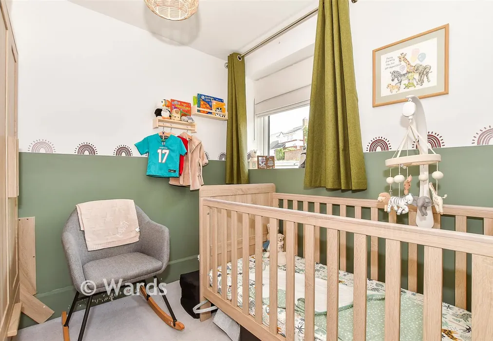 Bedroom 3 - College Avenue, Tonbridge, Kent - Wards of Kent