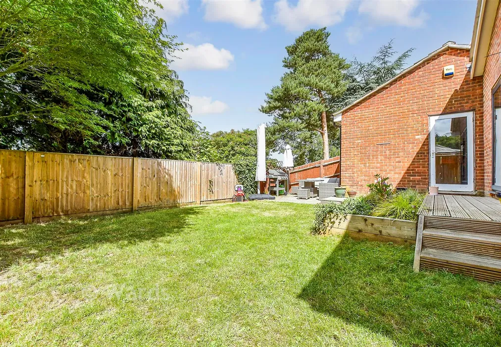 Rear Garden - College Avenue, Tonbridge, Kent - Wards of Kent