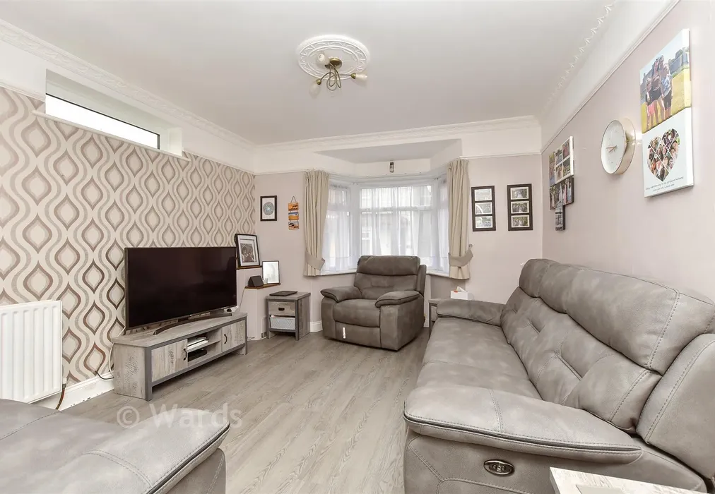 Lounge - Hythe Road, Milton Regis, Sittingbourne, Kent - Wards of Kent