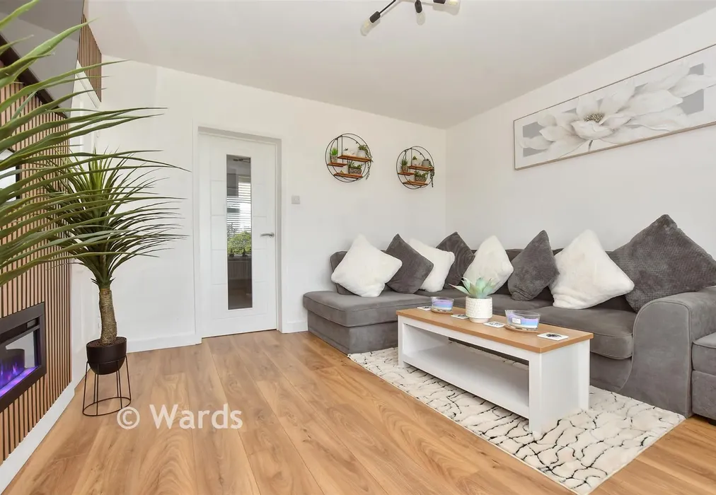 Lounge - Adelaide Road, Elvington, Dover, Kent - Wards of Kent