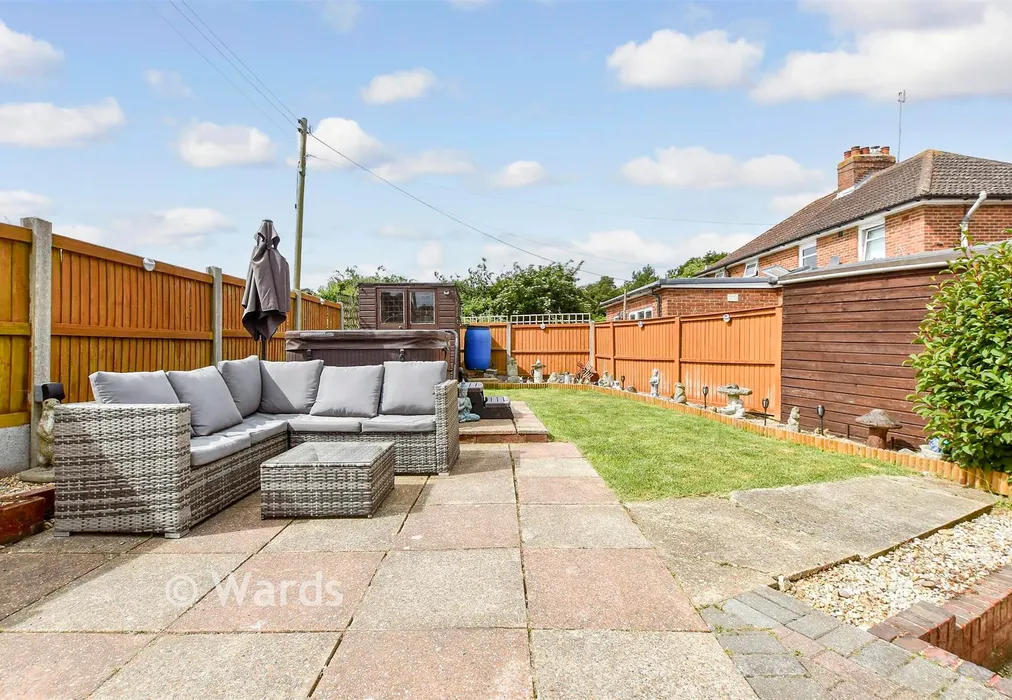 Rear Garden - Adelaide Road, Elvington, Dover, Kent - Wards of Kent