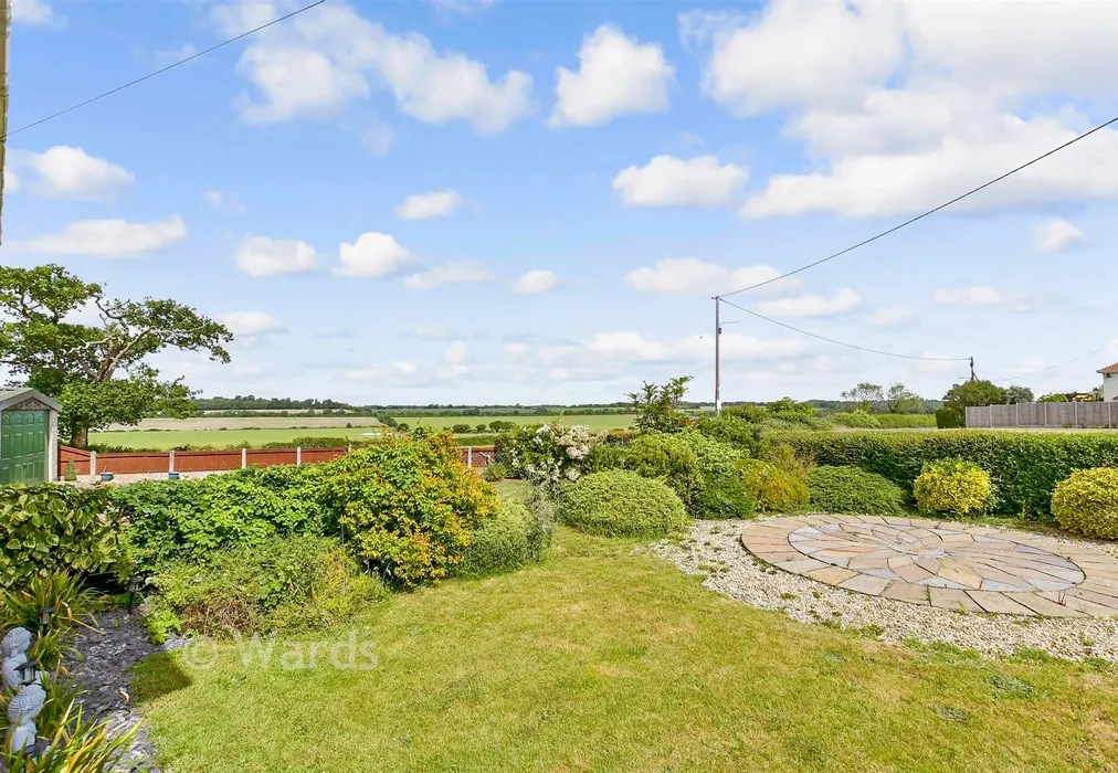 Front Garden - Adelaide Road, Elvington, Dover, Kent - Wards of Kent