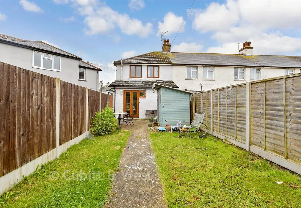 Rear Garden - Hampshire Avenue, Bognor Regis, West Sussex - Wards of Kent