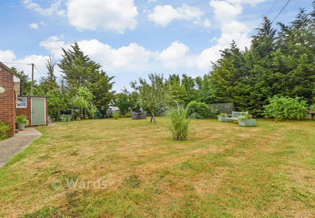 Rear Garden - Snave, Ashford, Kent - Wards of Kent