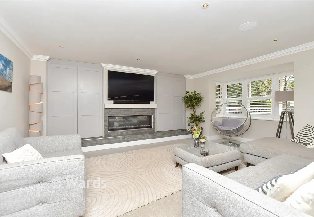 Lounge - Orwell Spike, West Malling, Kent - Wards of Kent